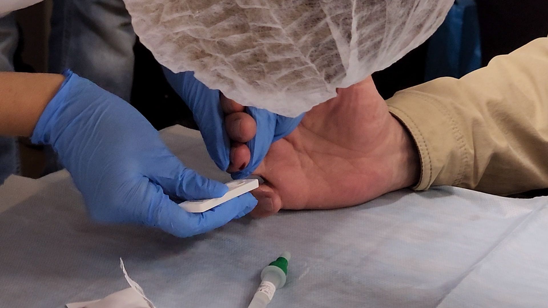 чехов, дворец спорт олимпийский, клуб активное долголетие, встреча жителей с урологом, экспресс тесты пса, скрининг, анализы крови, главврач чеховской больницы, консультации, проект навстречу здоровью,диалоги о здоровье,