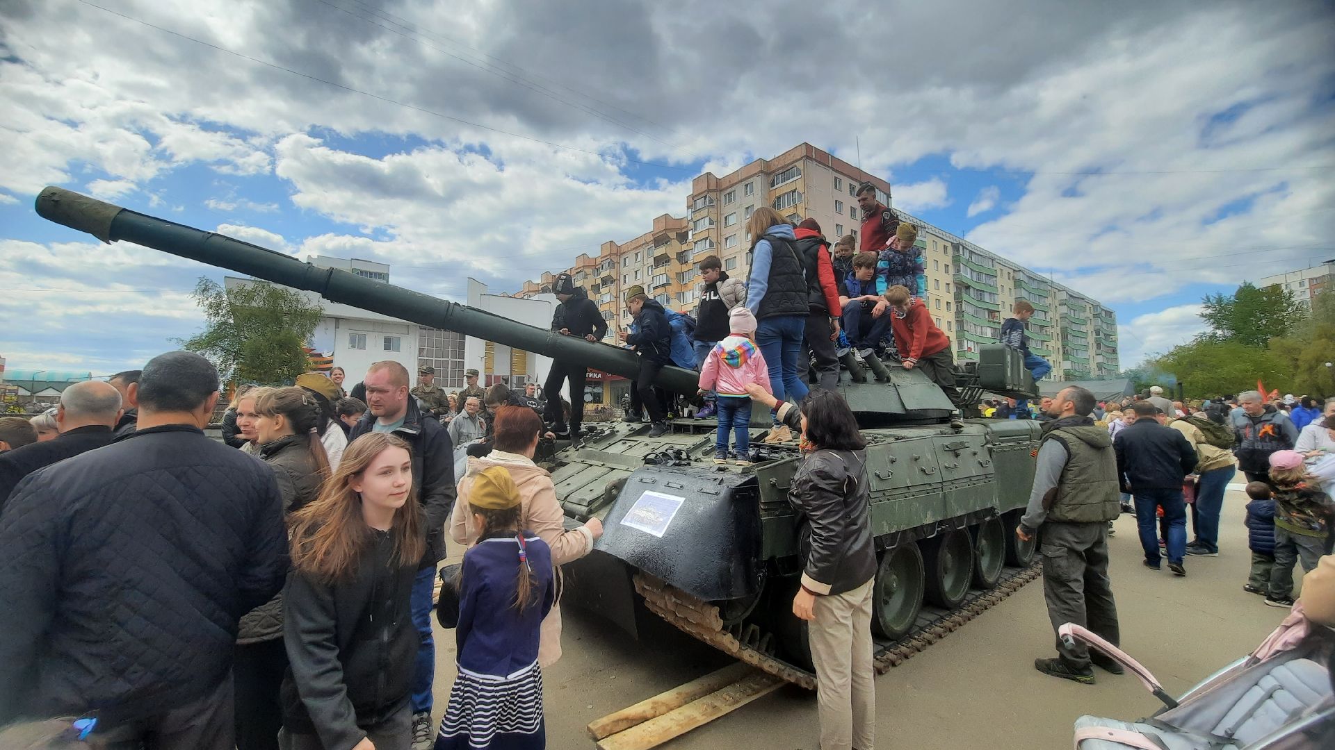 Выставка вооружения, Наро-Фоминск, День Победы, 9 мая