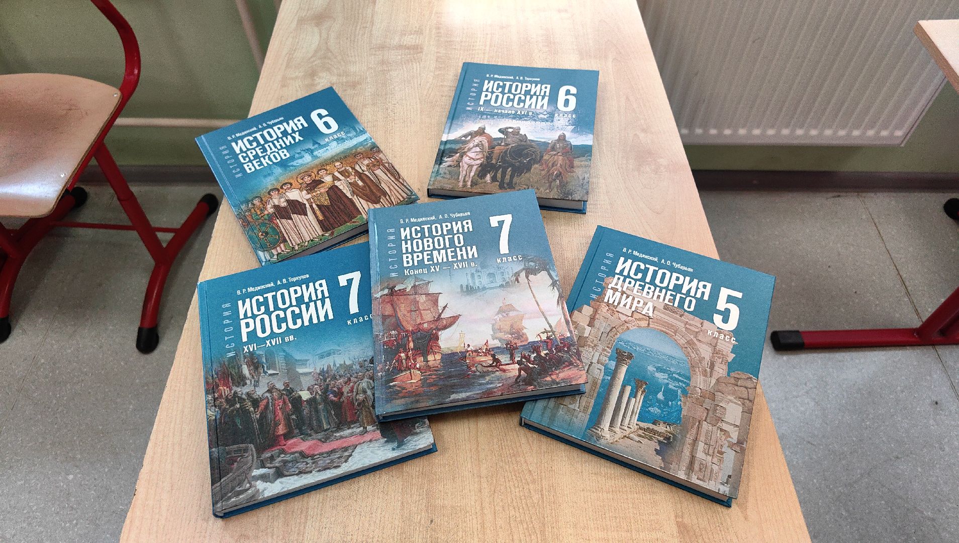 библиотека, книги, учебники, программа, лицей, учебный год,