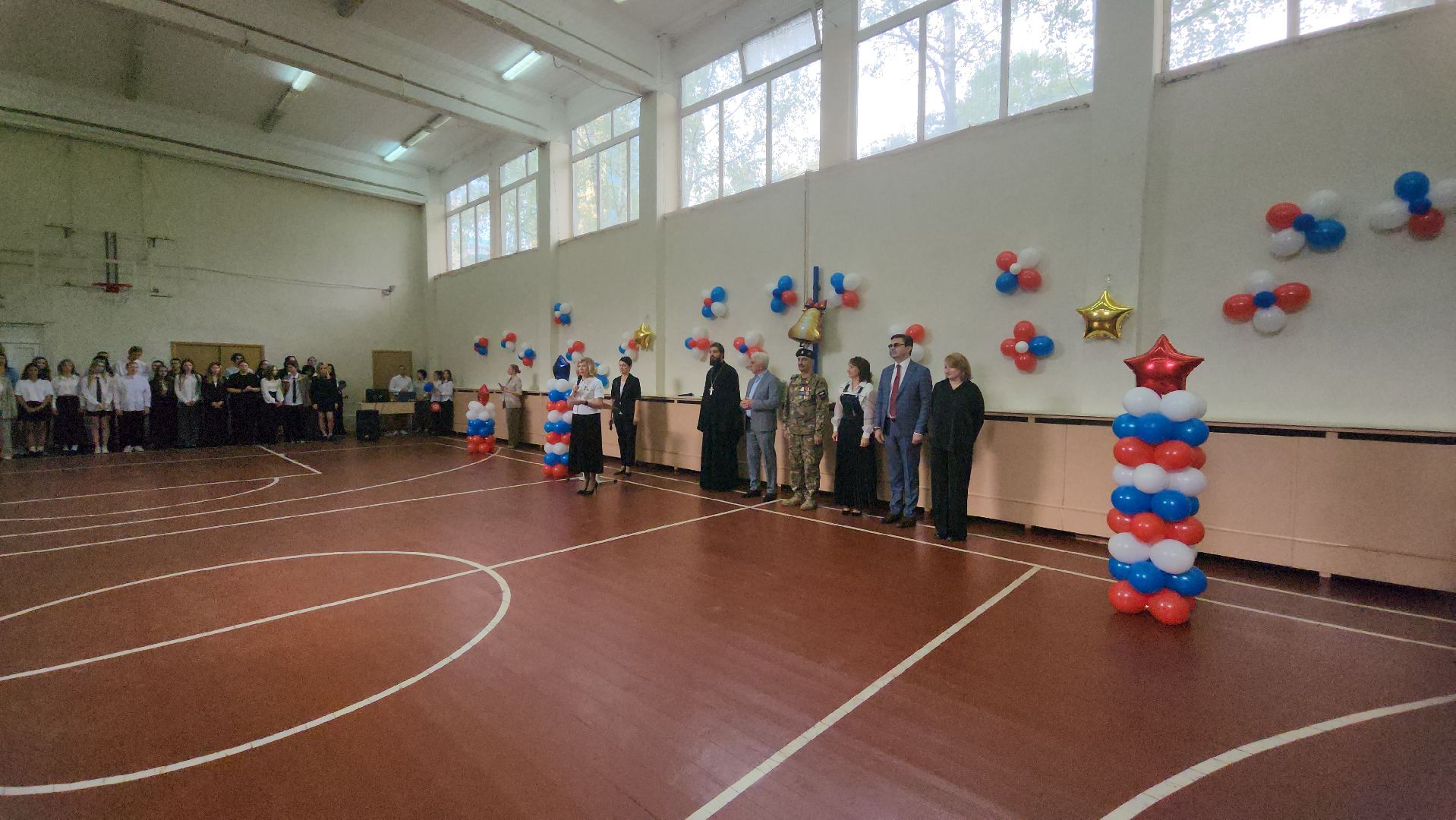 Реутов , образование , 1 сентября , Учебный год, Линейка,физтех, профильные классы,