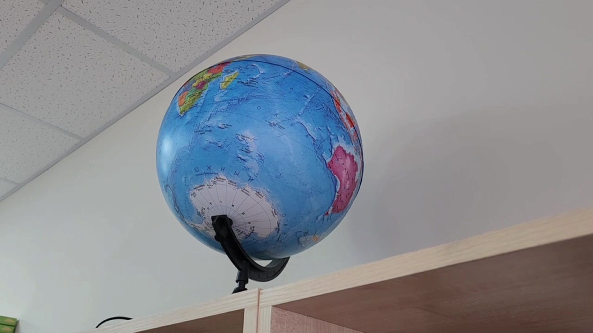 Реутов, образование, ремонт, школа,физтех классы, новая мебель,