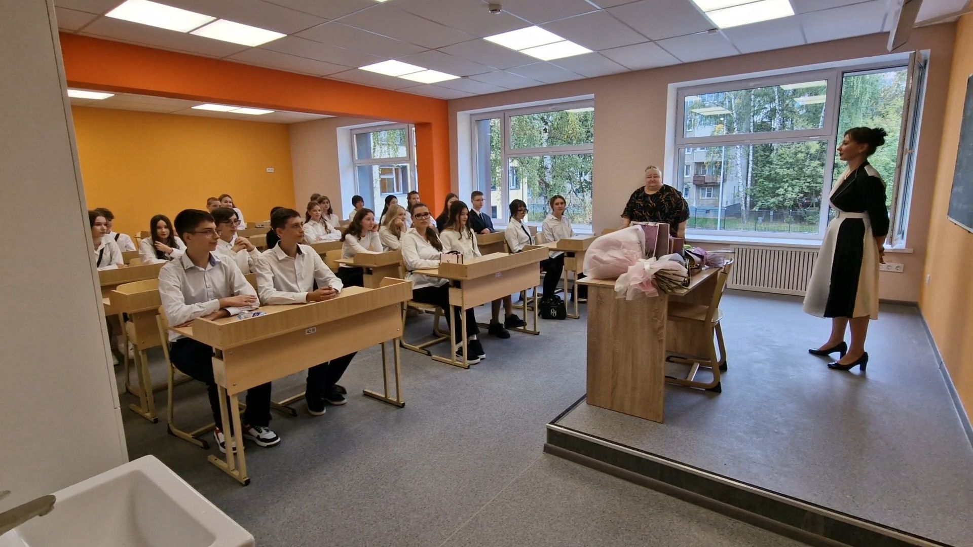 обновленная гимназия 1 в балашихе открылась в день знаний, балашиха, образование,