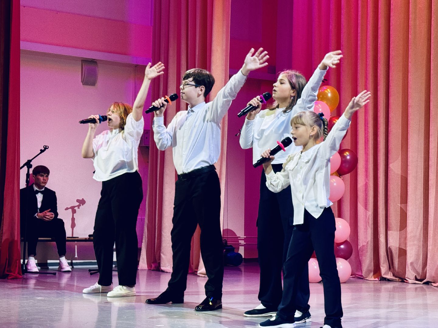 гимназия 2, гимназия 2 раменское, 1 сентября, день знаний,первоклассники, первоклашки,