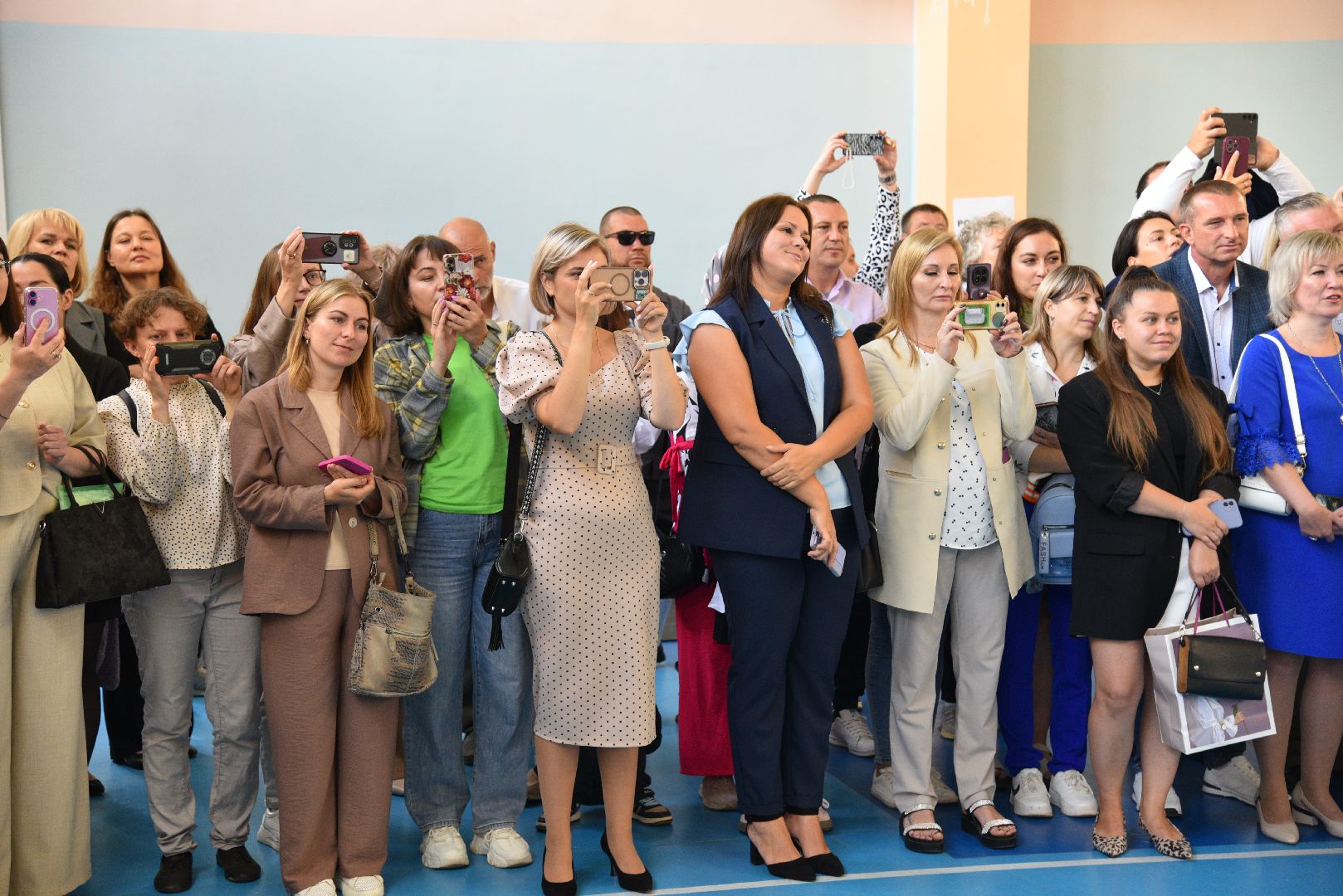 лотошино, лотошинская школа 1, первый звонок, 1 сентября, 1 сентября 2025,