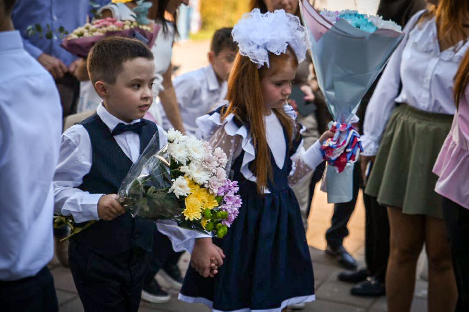 бронницы, день знаний в школе, 1 сентября , школа имени тимофеева в бронницах, дети,