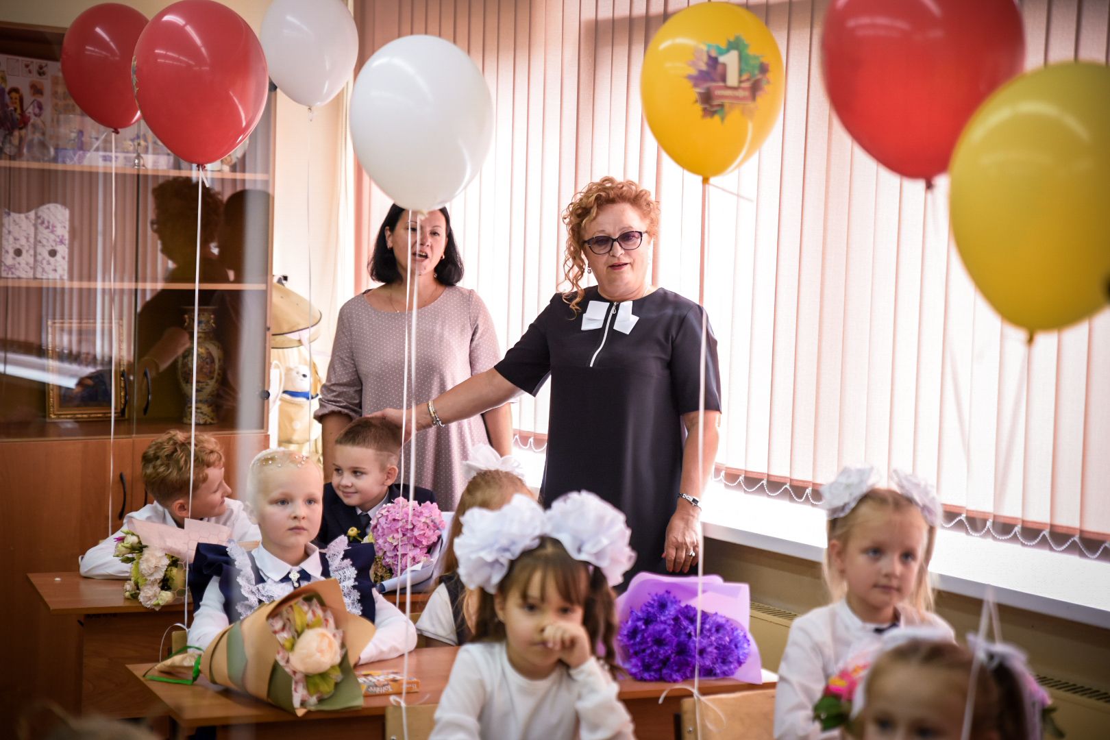 бронницы, день знаний в школе, 1 сентября , школа имени тимофеева в бронницах, дети,