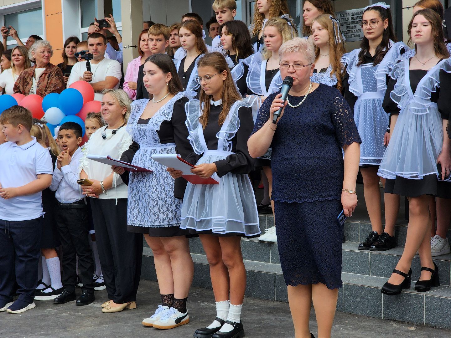 день знаний,  первое сентября, школьная линейка, рабочий поселок обухово, богородский городской округ,