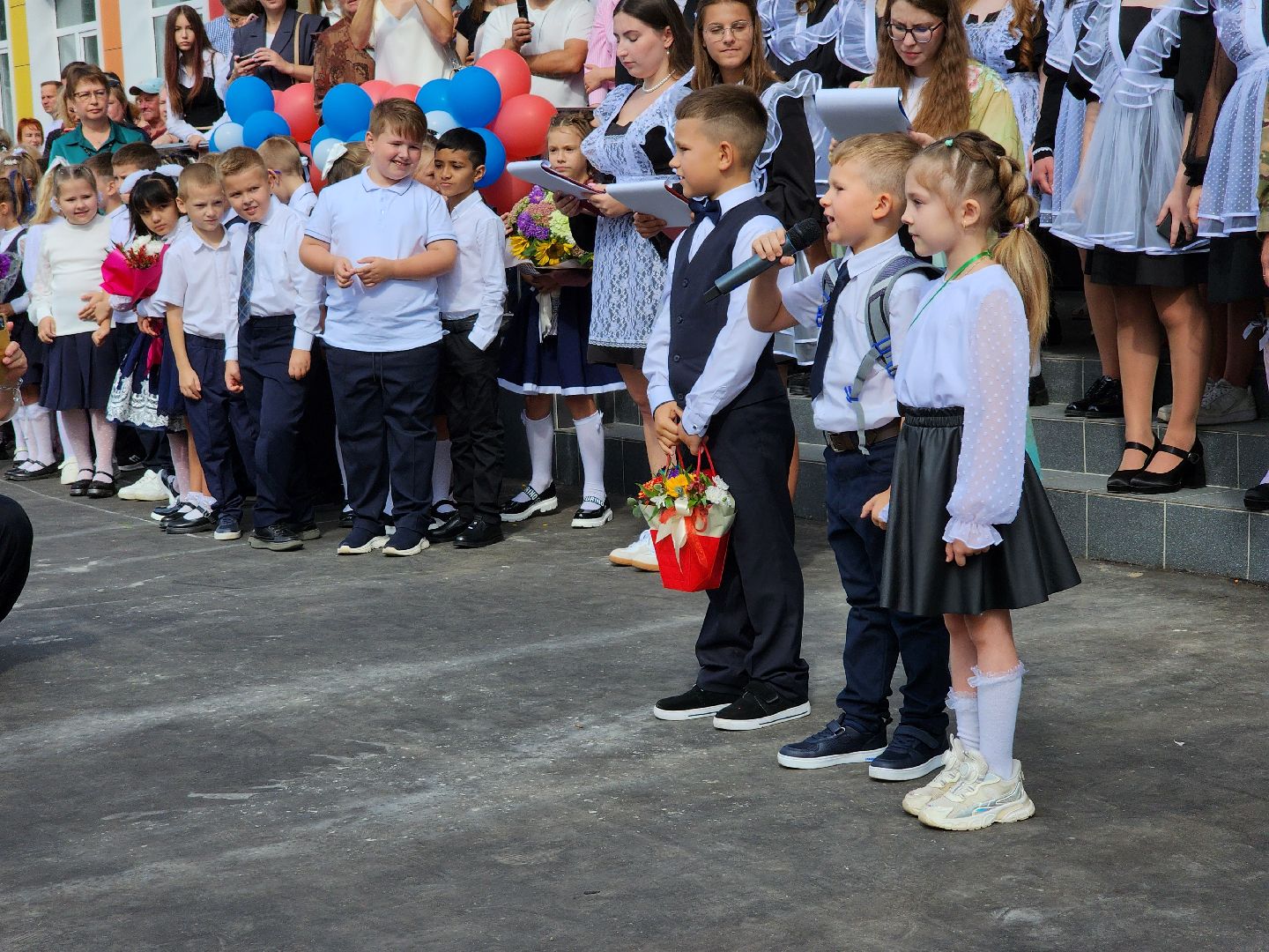 день знаний,  первое сентября, школьная линейка, рабочий поселок обухово, богородский городской округ,
