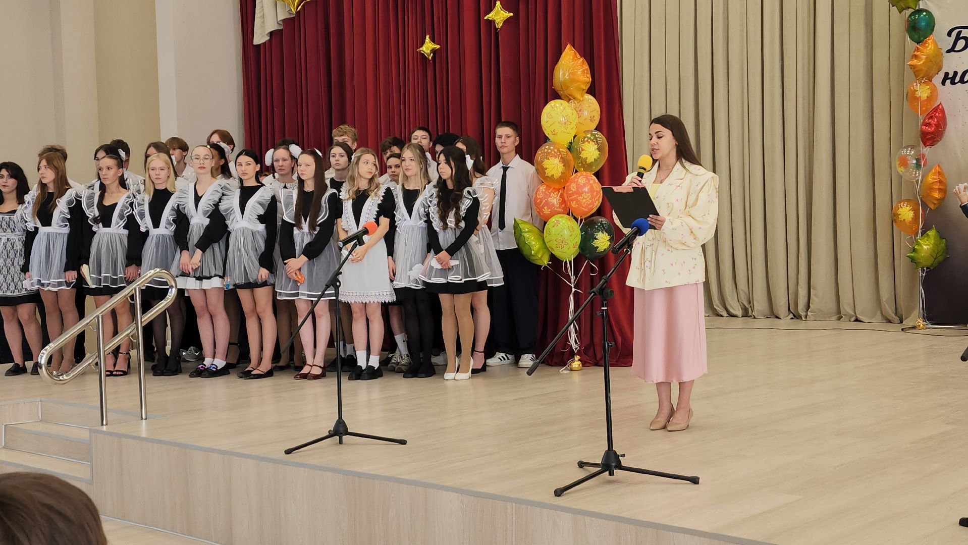 1 сентября, ашукино, капремонт школы, нацпроект, первоклассники, ашукинский образовательный комплекс,дети и родители, ученики, линейка, день знаний в школе,праздник,торжественная линейка,