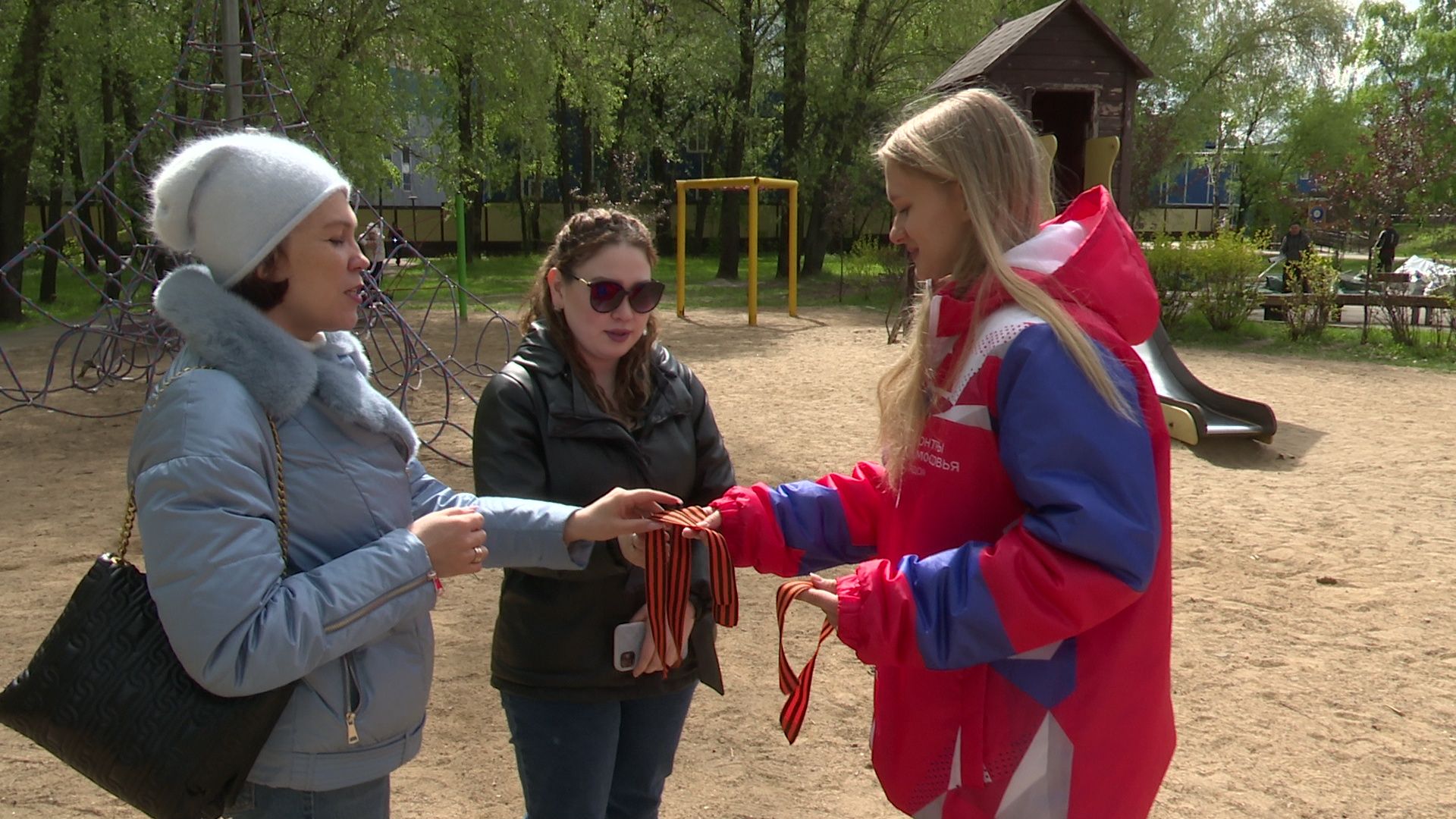 Реутов, День Победы, волонтёры, Георгиевская лента, память