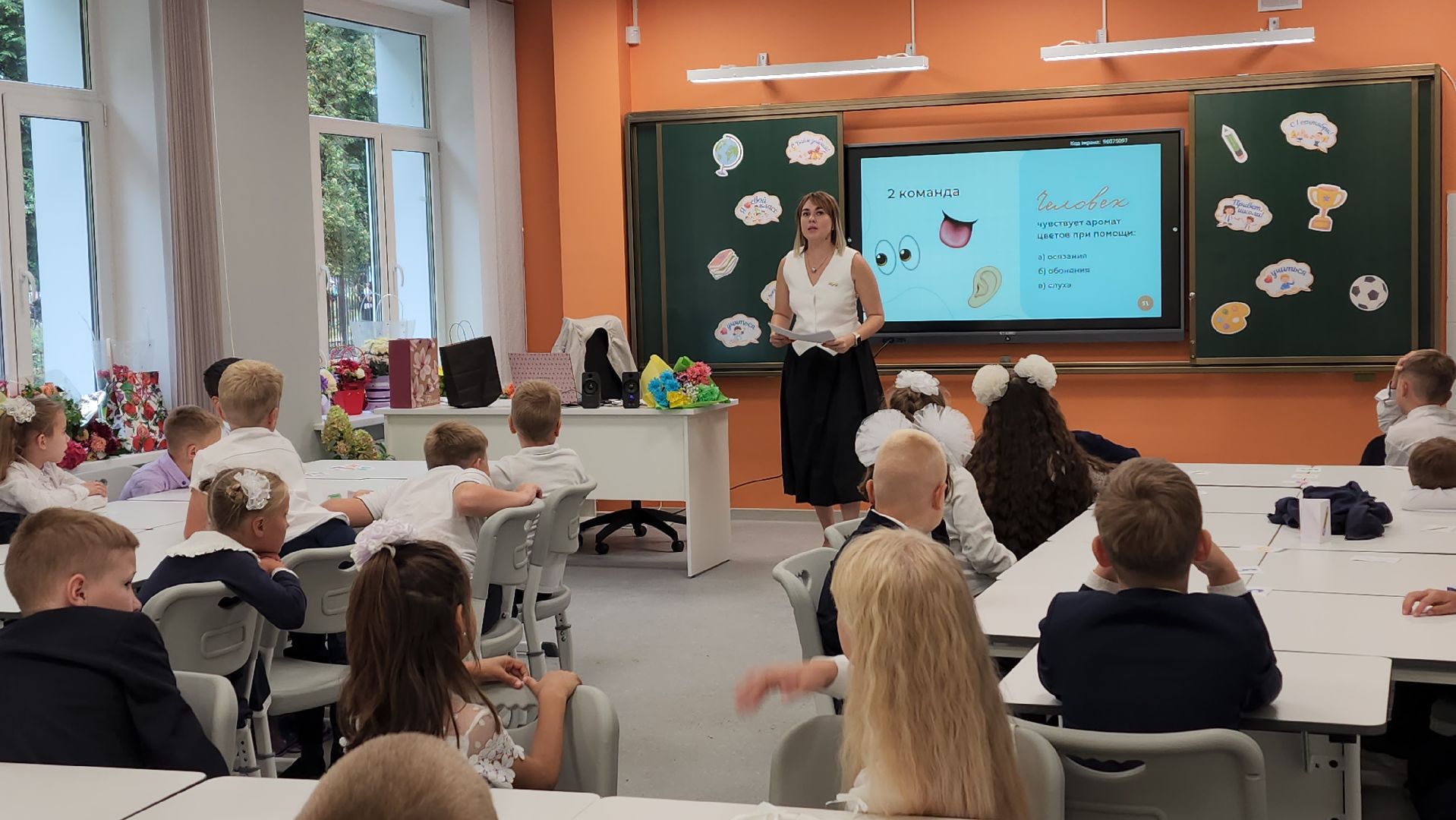 ашукино, ремонт школы, ашукинский образовательный комплекс, дети, день знаний, классный час,новое оборудование,кабинет, интерактивная доска,новая мебель,1 сентября,