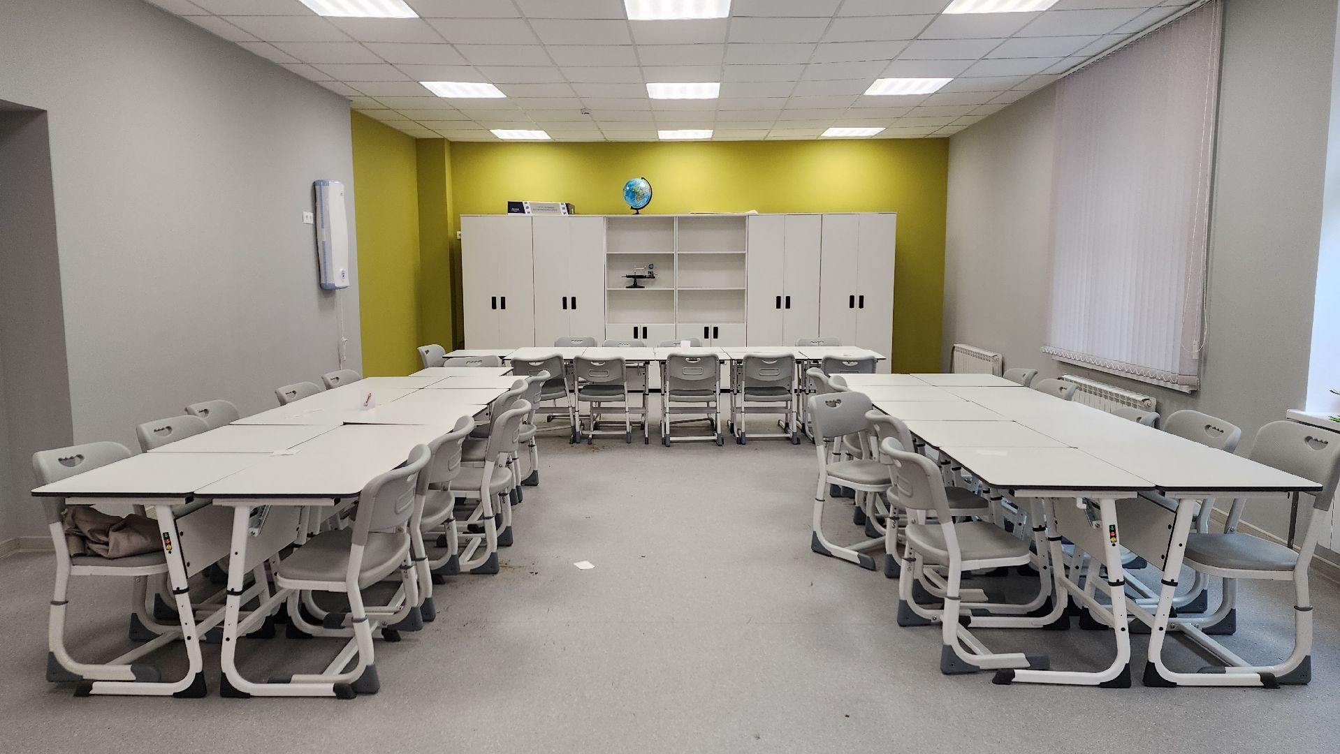 ашукино, ремонт школы, ашукинский образовательный комплекс, дети, день знаний, классный час,новое оборудование,кабинет, интерактивная доска,новая мебель,1 сентября,