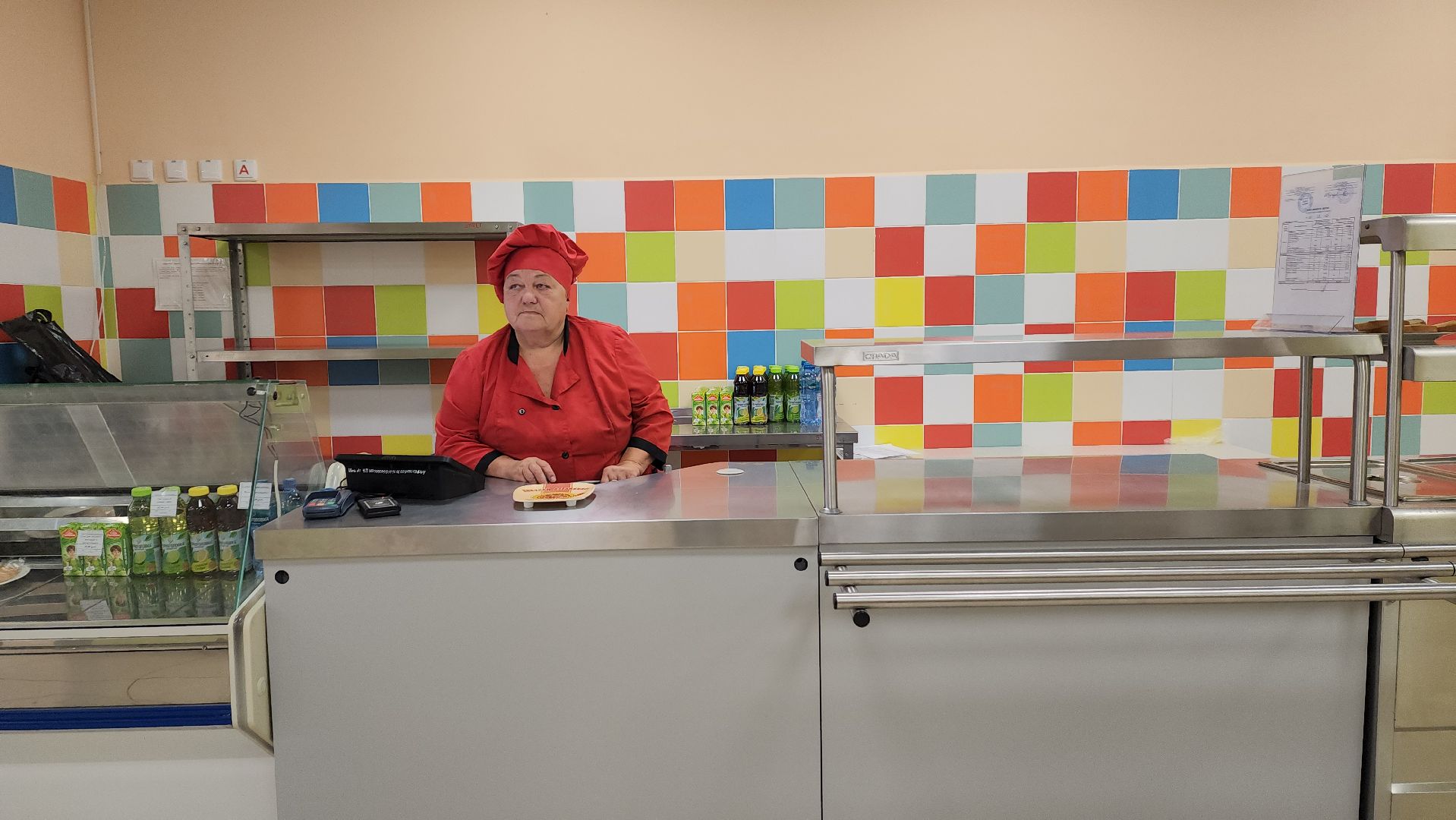 ашукино, ашукинский образовательный комплекс, столовая, школьная столовая, новое меню,мороженое, блюда, чай, меню в столовой, меню новые блюда, школьники,