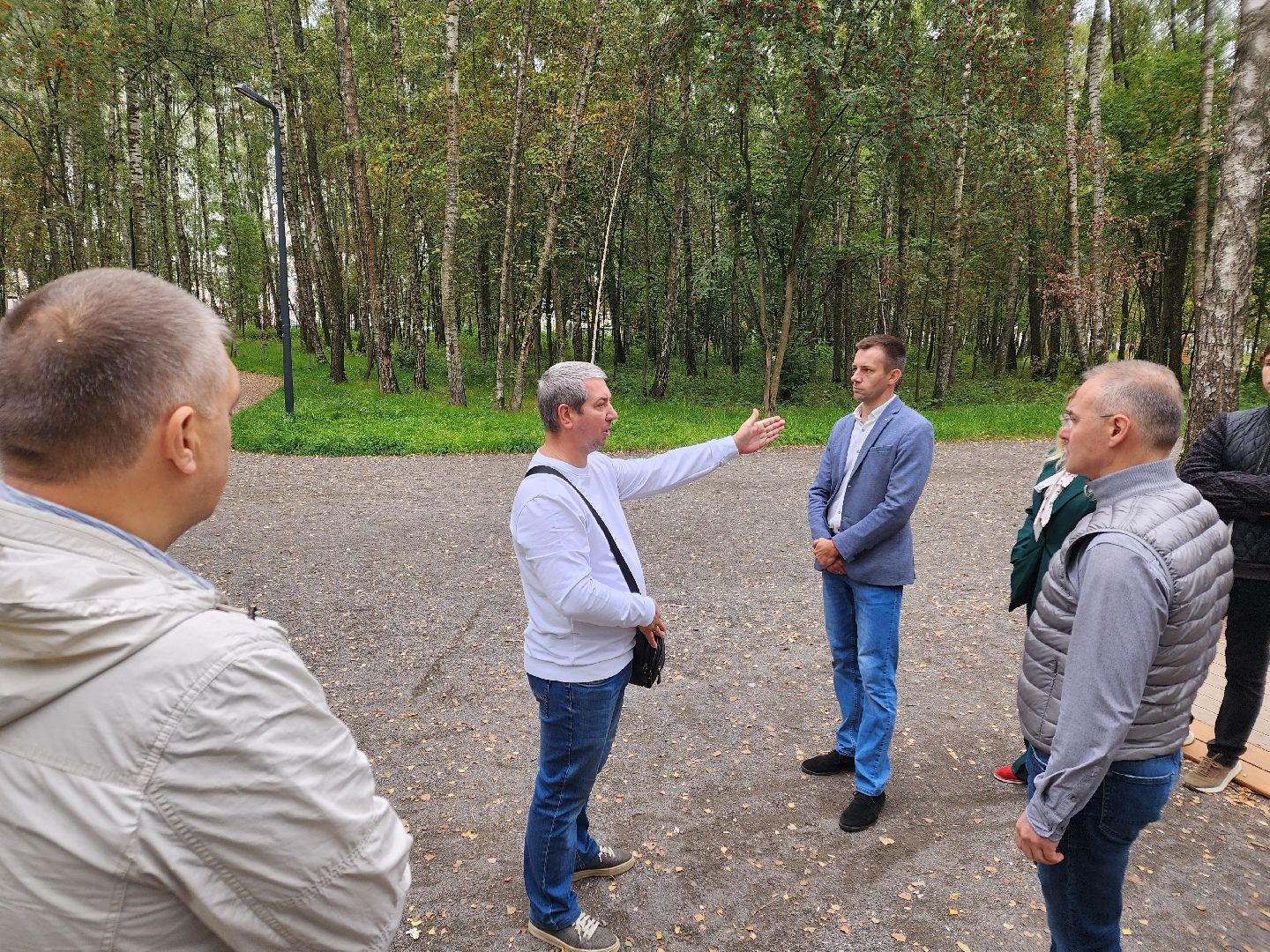 чехов, микрорайон губернский, улица уездная, лесопарк, благоустройство , строительство, проверка, депутат госдумы александр коган, инспекция, комиссия, заместитель главы округа александр ротнов, встреча с жителями , обращения граждан,госпрограмма московской области, формирование комфортной городской среды,