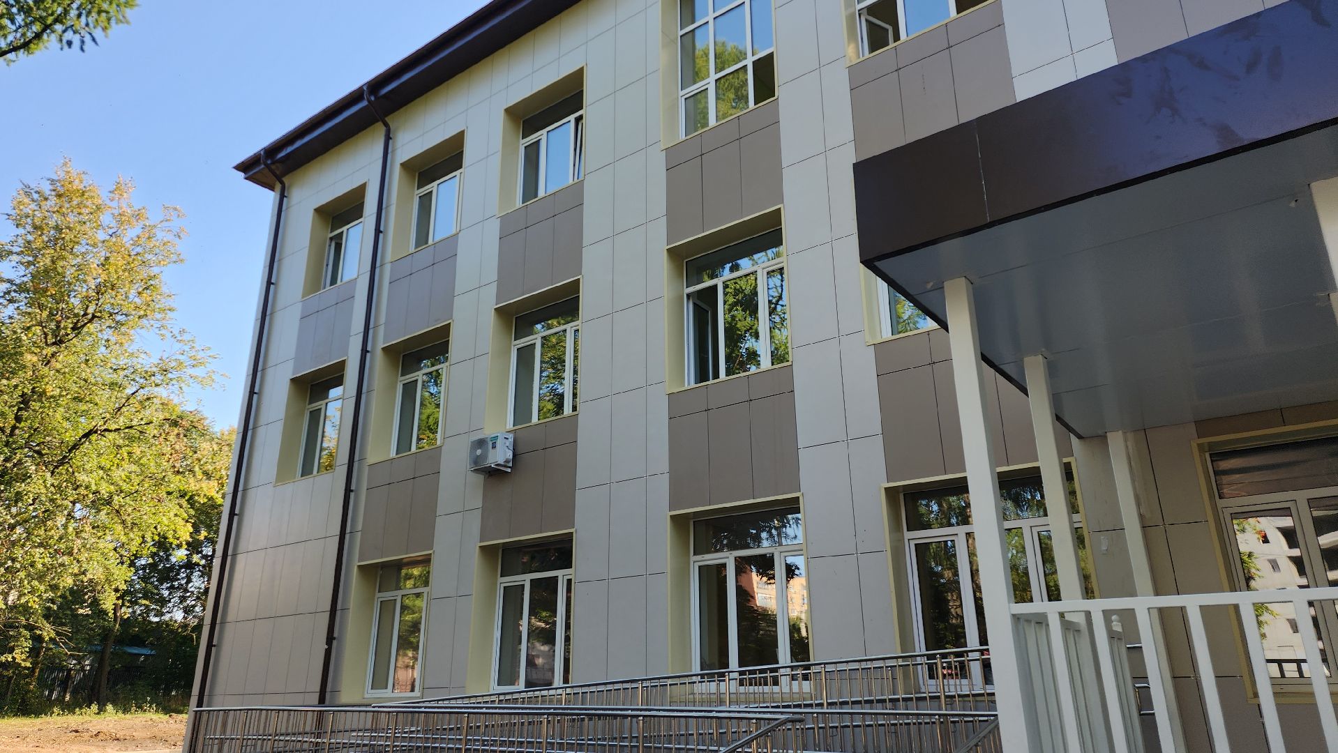 серпухов, подмосковье, открытие школы после капремонта,