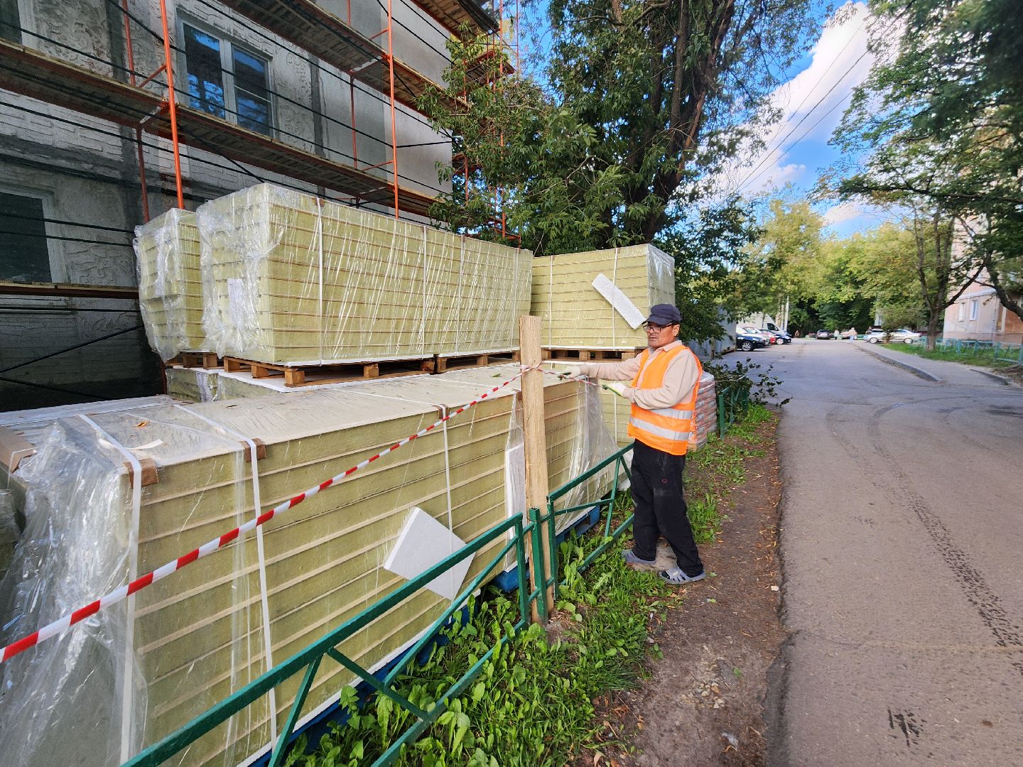 чехов,  микрорайон венюково, улица гагарина 56, капремонт фасада, реконструкция, фасадные работы, капитальный ремонт, гидроизоляция, теплоизоляция, специальные панели, региональная программа Московской области, краткосрочный план ремонта, инженерные сети, фонд капремонта московской области,добродел,