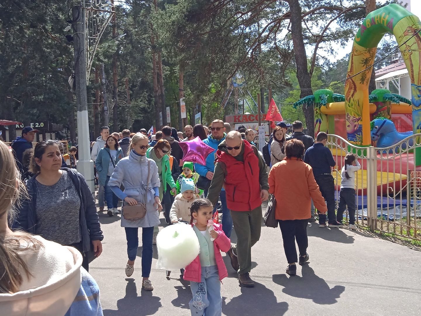 городской, парк, гуляния, рыцари, современные, меч, лук