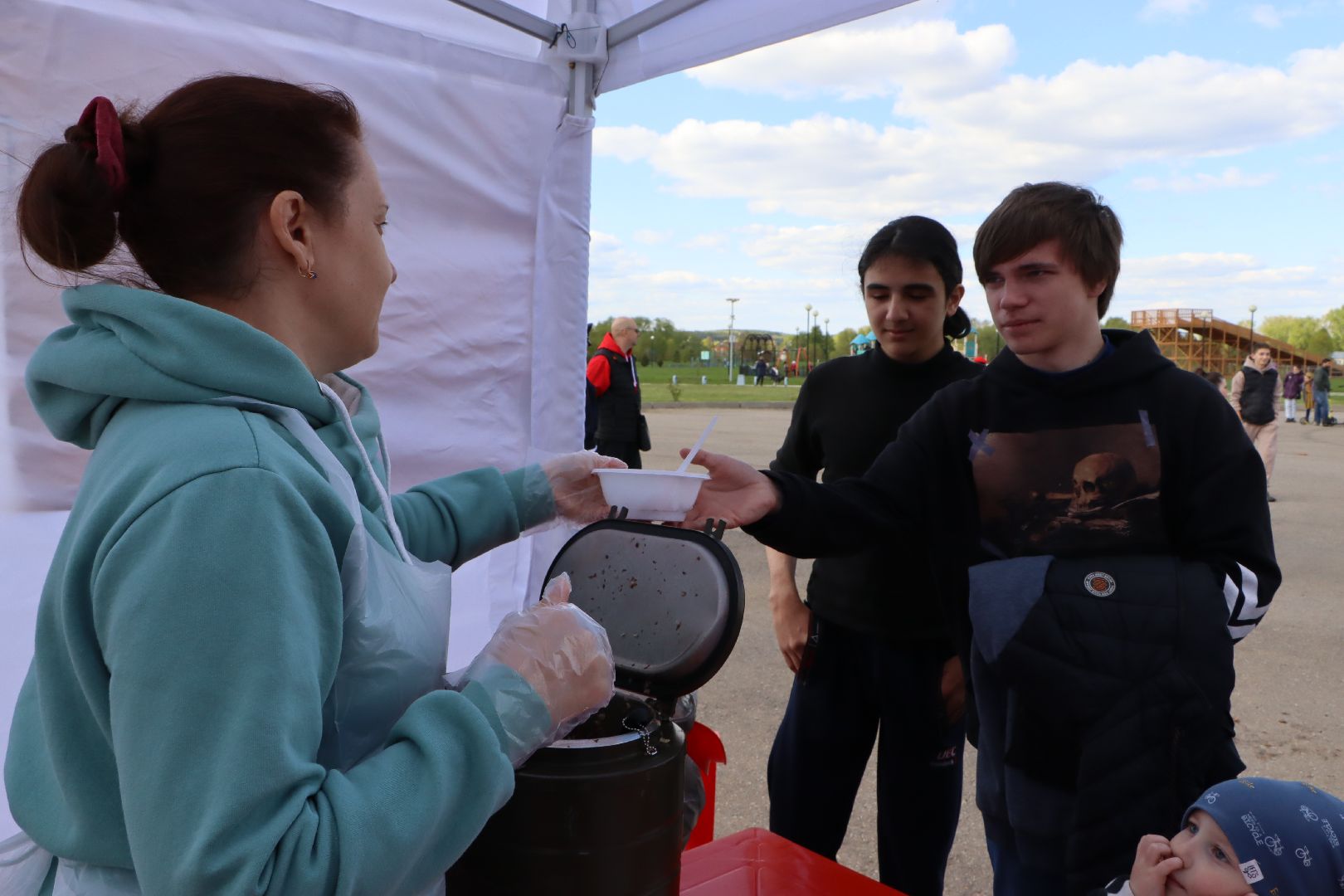Серебряные Пруды, парк, солдатская каша