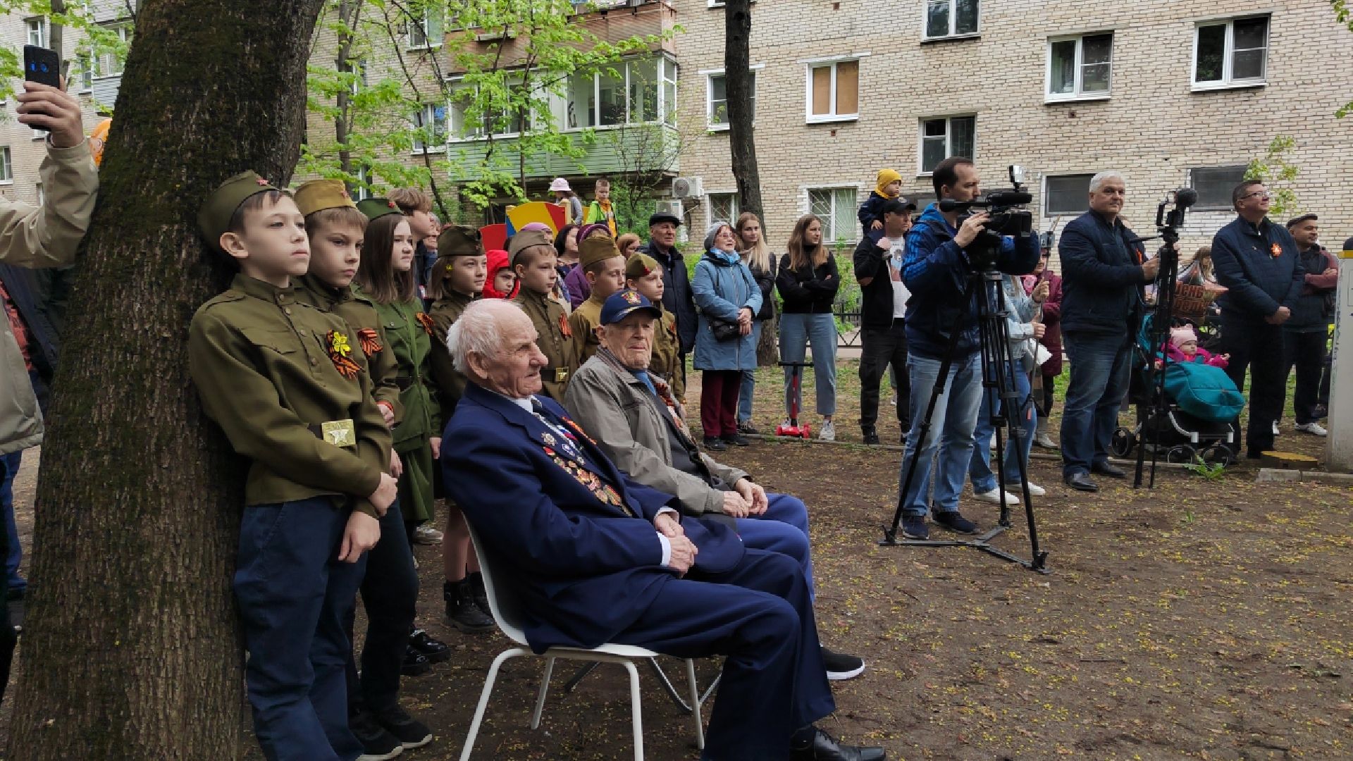 Пушкино, 9 мая, День Победы, мы помним, ВОВ, ветераны, Поем во дворах