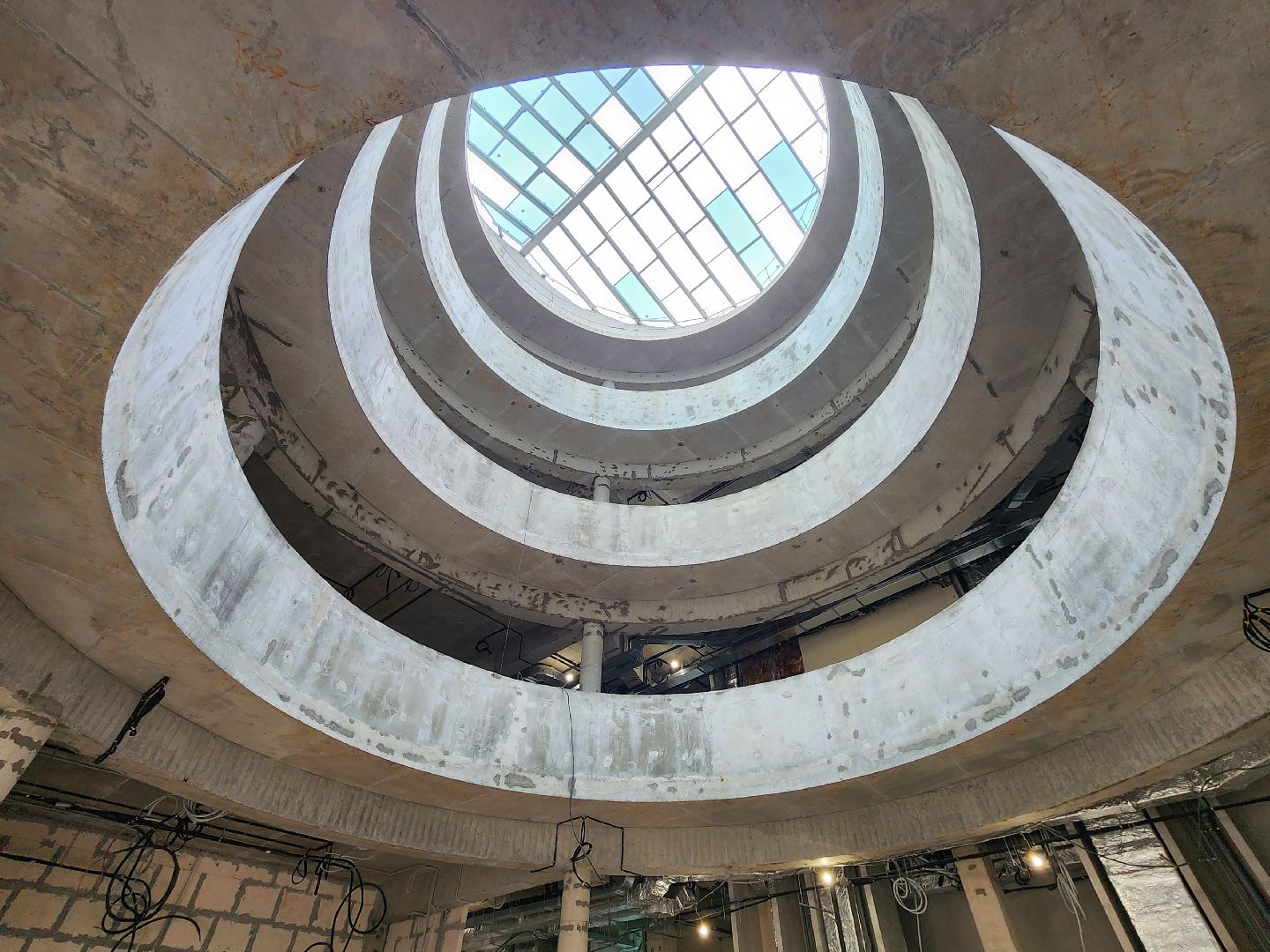 чехов, улица мира 4а, детская поликлиника, строительство, фасадные работы, утепление фасада, прокладка инженерных сетей, остекление, водоснабжение, дирекция заказчика капитального строительства, нацпроект здравоохранение, госпрограмма московской области, строительство социальных объектов,