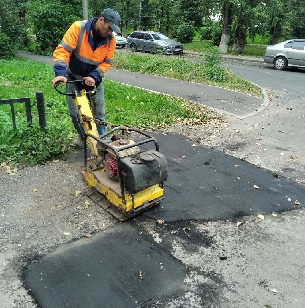 ивантеевка, пушкинский, ямочный ремон, ямочный ремонт дорог, коммунальная служба, асфальтовое покрытие,внутриквартальная дорога, жители,