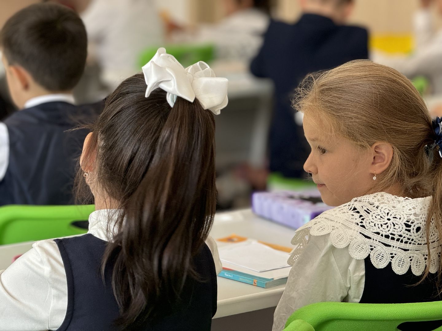 учитель начальных классов, новый учитель в школе, оц лидер, ленинский городской округ,