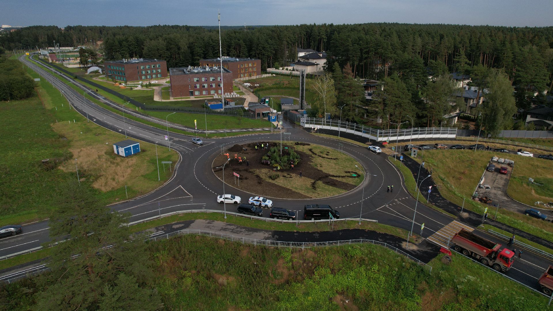 видео с коптера, дорога в павловской слободе, дороги подмосковья,