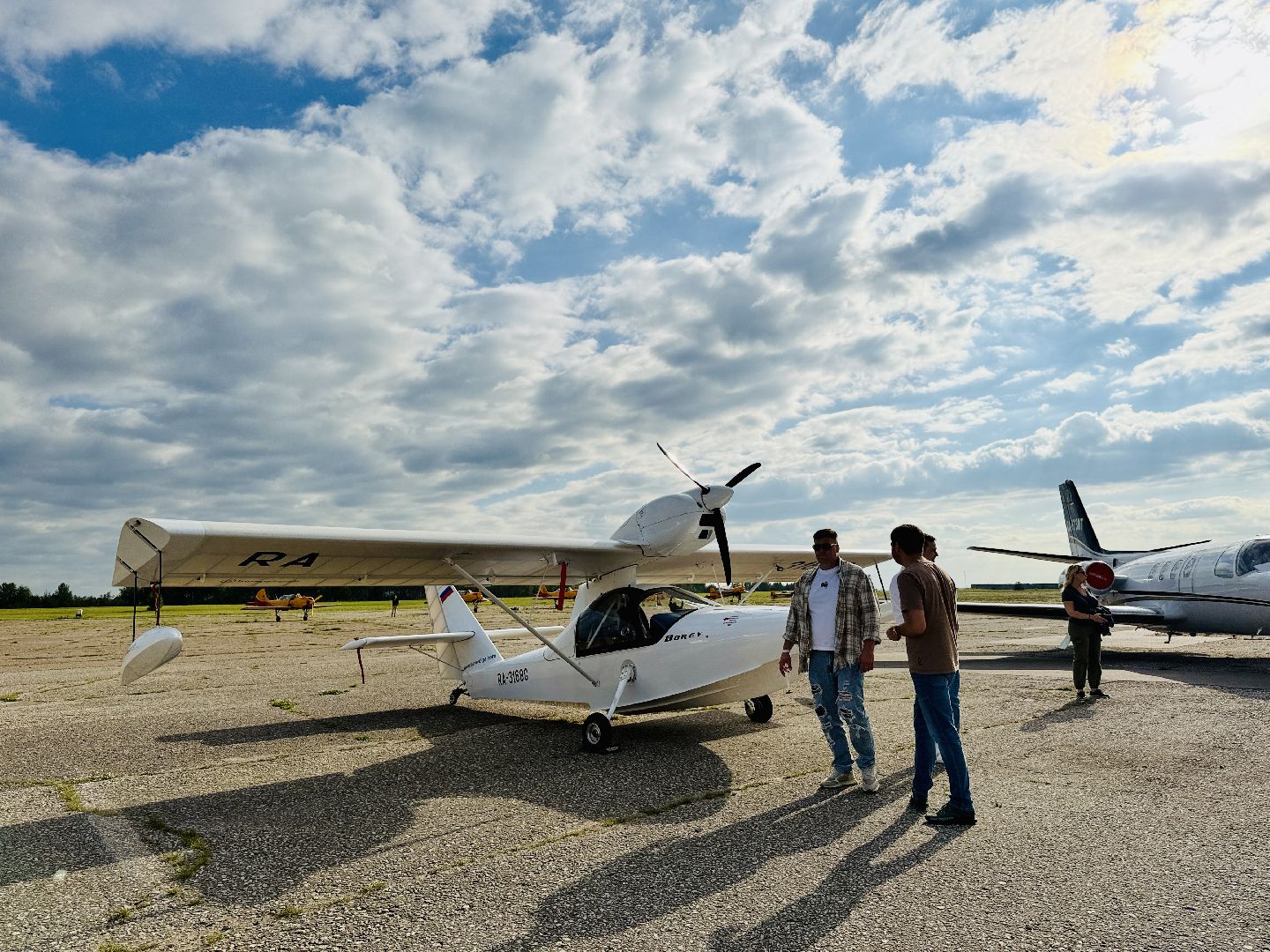 пилоты, раменское, верхнее мячково, аэродром мячково, авиационный форум,выставка самолетов, авиашоу,