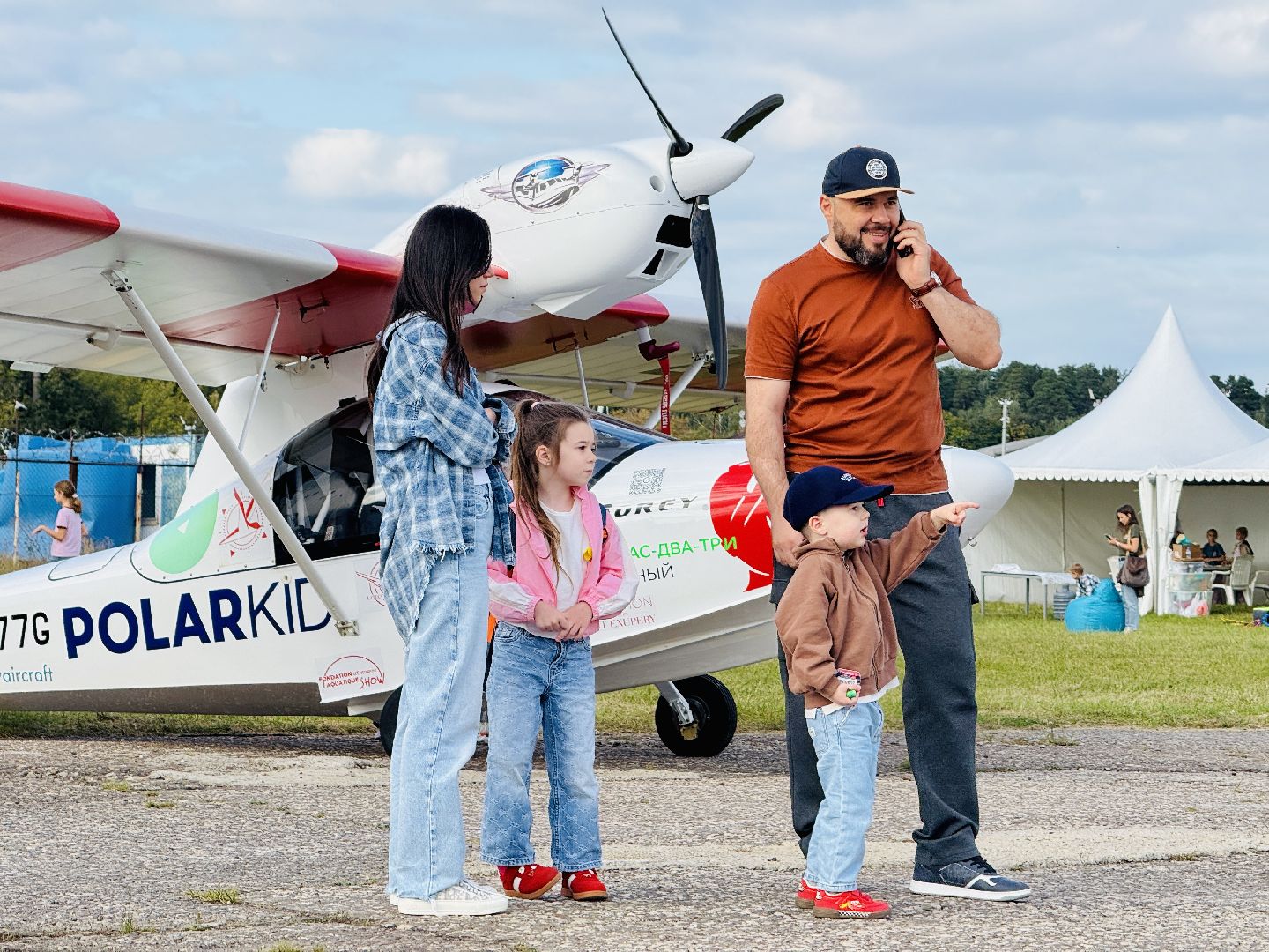 пилоты, раменское, верхнее мячково, аэродром мячково, авиационный форум,выставка самолетов, авиашоу,