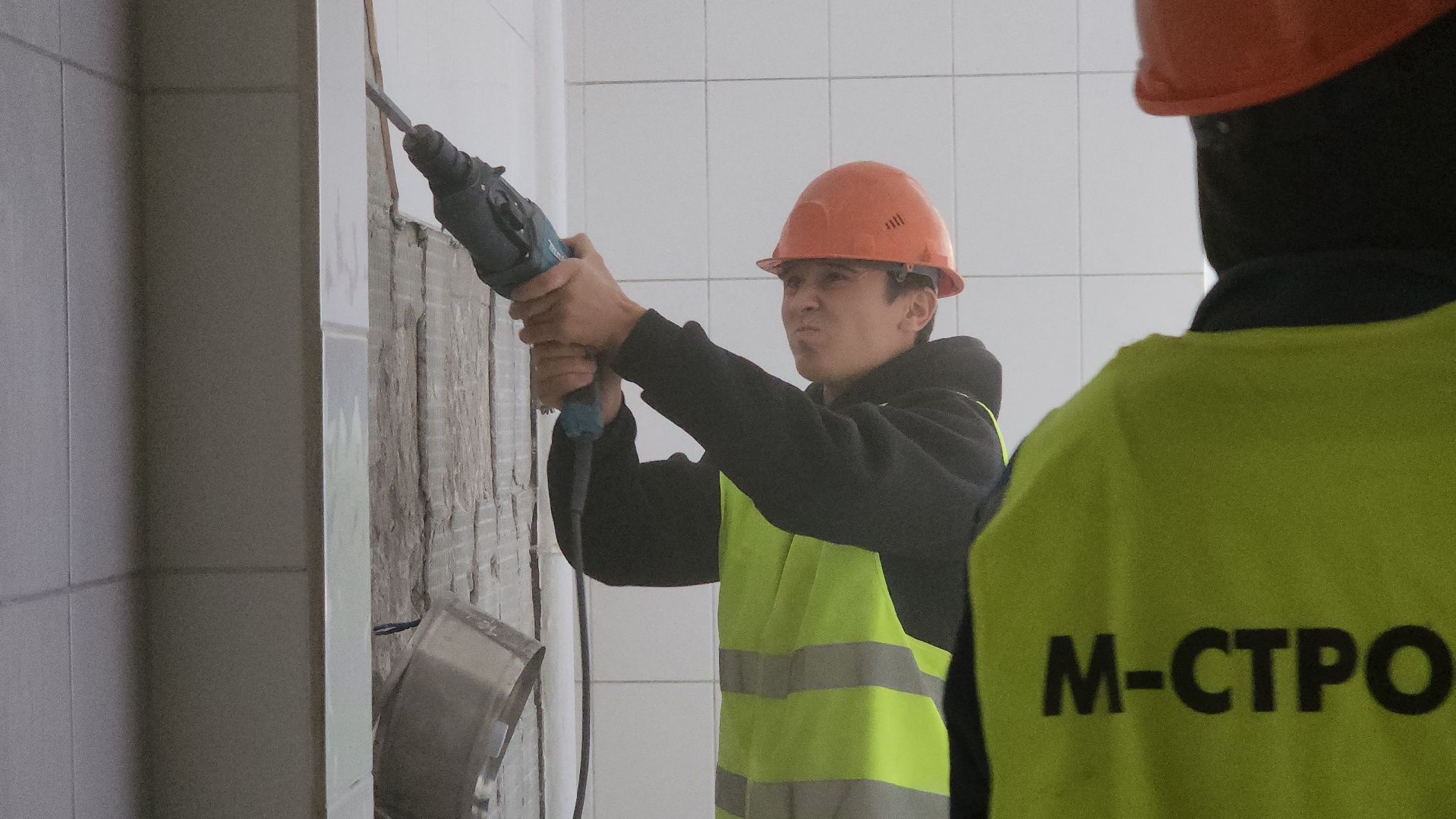 Капитальный ремонт школы , Лобня, Демонтажные работы ,