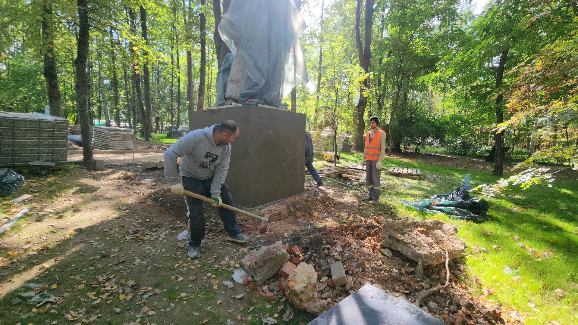 красногорск, история, краеведение, городской парк, реконструкция,