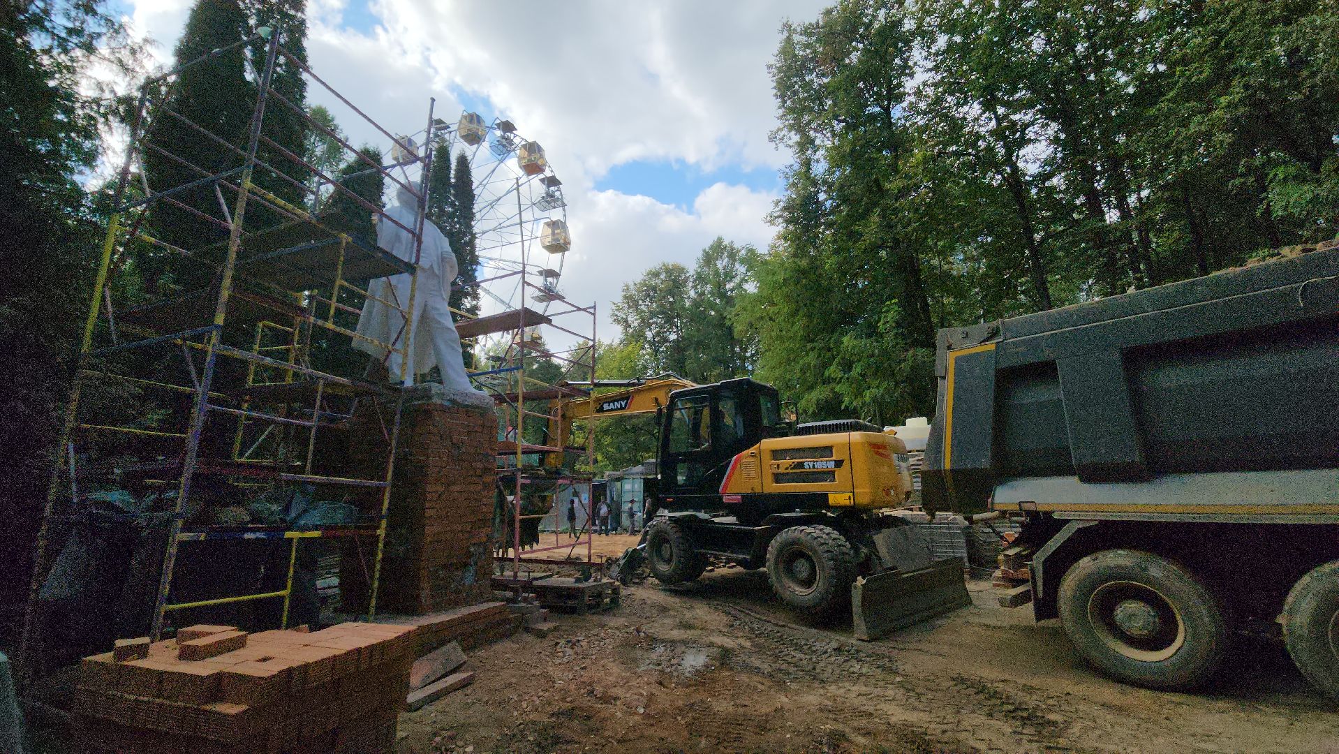 красногорск, история, краеведение, городской парк, реконструкция,