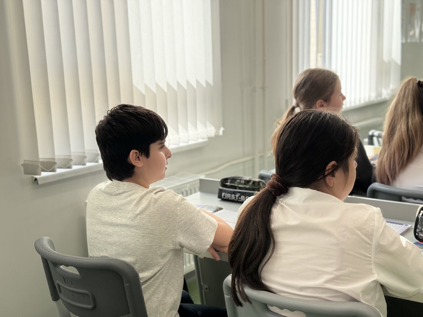 новый учитель в школе, оц лидер , ленинский городской округ, география ,