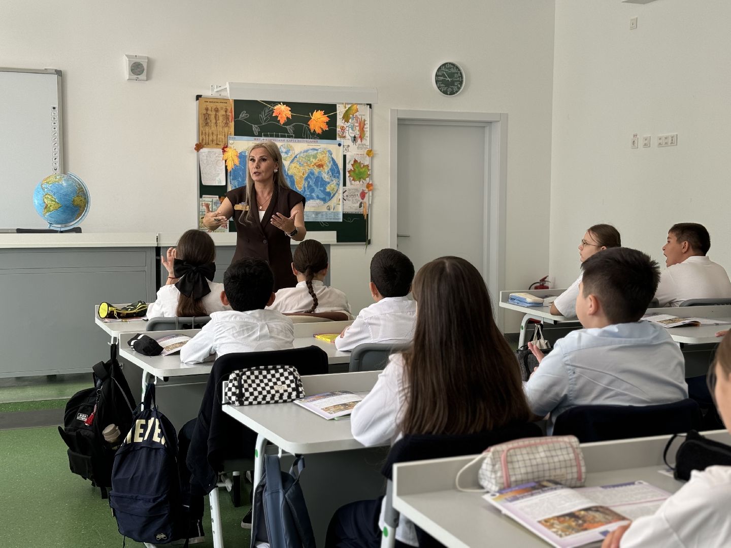 новый учитель в школе, оц лидер , ленинский городской округ, география ,