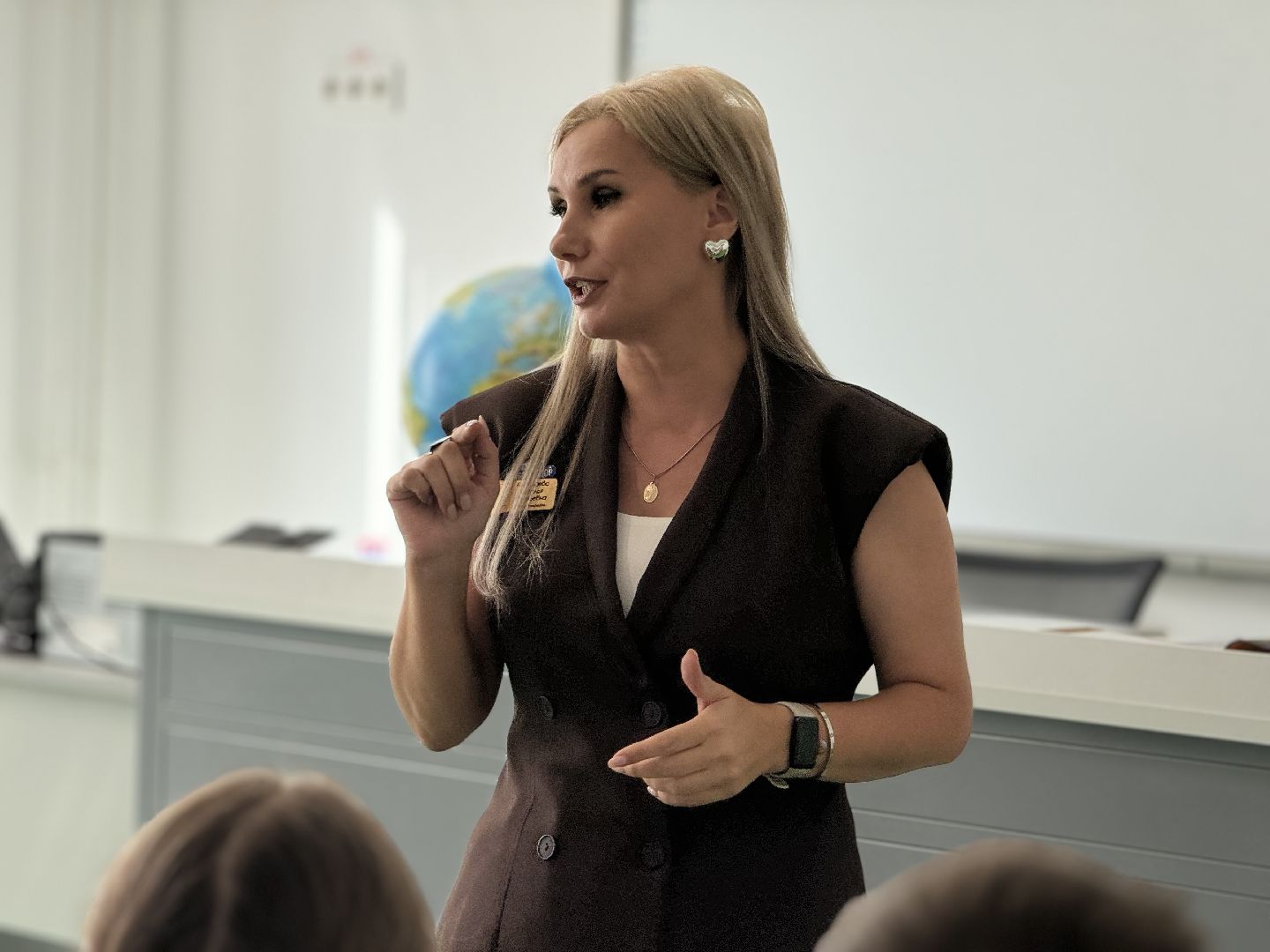 новый учитель в школе, оц лидер , ленинский городской округ, география ,