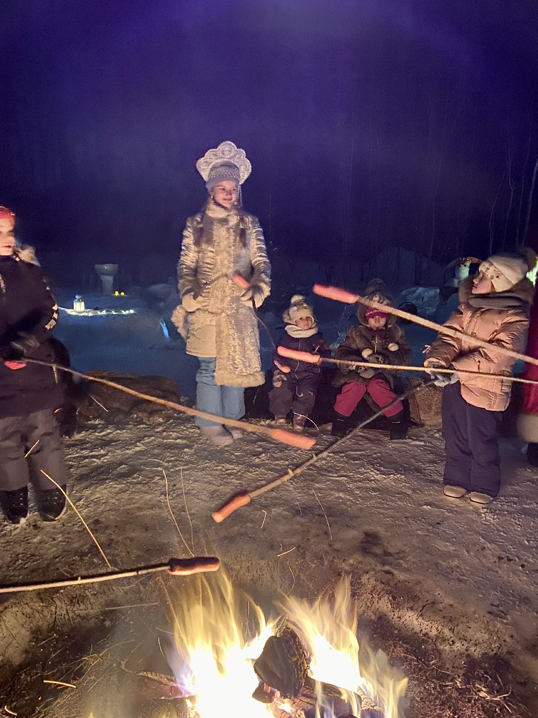 Клин, общество