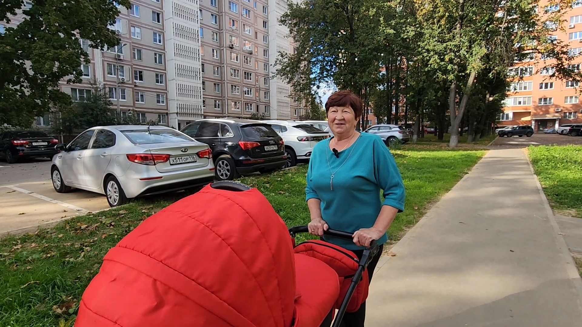 чехов, улица дружбы, благоустройство двора, парковки, автостоянки, парковочные карманы, пешеходные дорожки, тротуары, тропинки, автомобильные проезды, проходы, зоны отдыха, детские площадки, тренажеры, госпрограмма московской области, формирование комфортной городской среды,