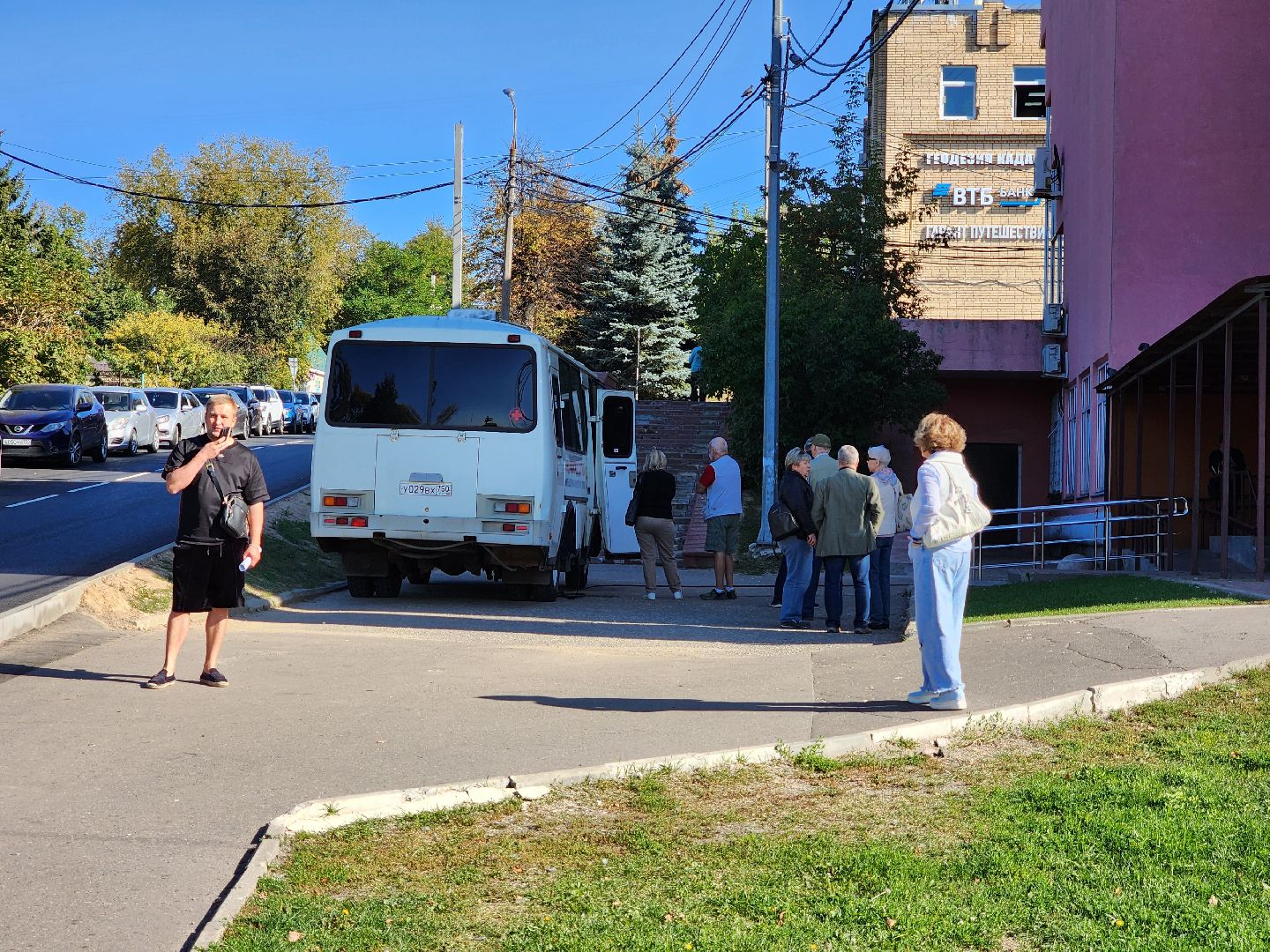 чехов, советская площадь , администрация округа, мобильный фап, фельдшерско-акушерский пункт, вакцинация, прививки, вакцина против гриппа и пневмонии, чеховская больница, прививочная кампания,