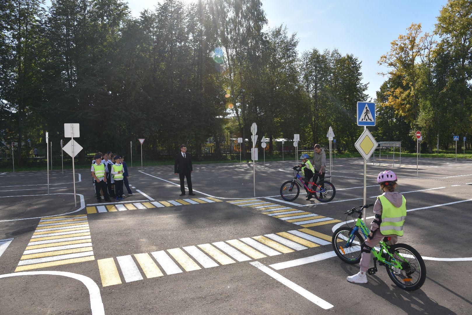 лотошино, лотошинская школа 1, дети, госавтоинспекция, автогородок, правила дорожного движения,