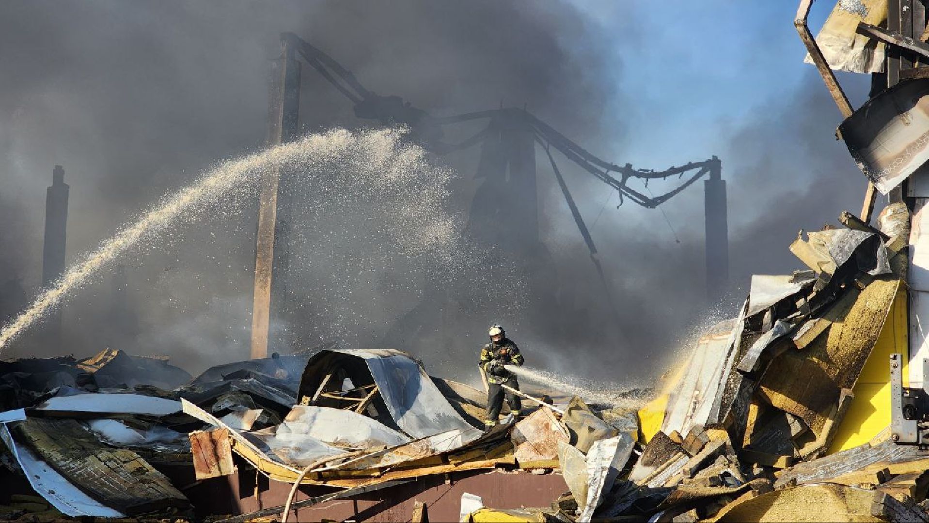 Дмитров, Пожар в логоцентре Катуар, ЧП в Некрасовском, МЧС,