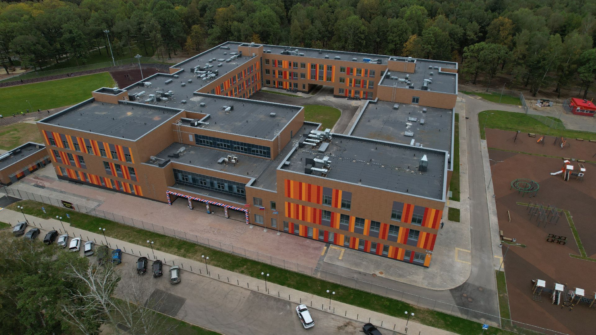 видео с коптера, школа 1 в климовске, образование в подольске,