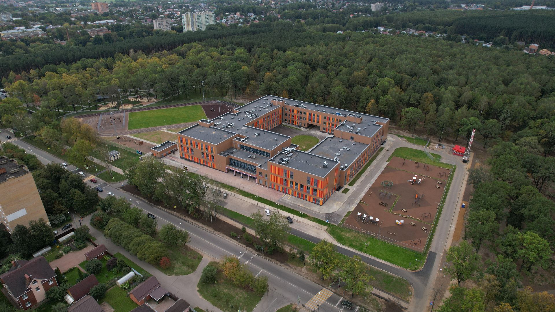 видео с коптера, школа 1 в климовске, образование в подольске,