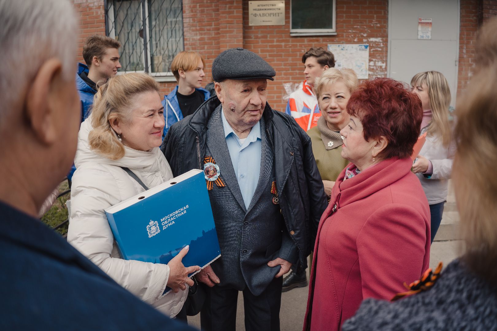 Можайск, Можайский городской округ, Подмосковье, День Победы, поздравление ветерана, фронтовая бригада, песни военных лет, 9 мая
