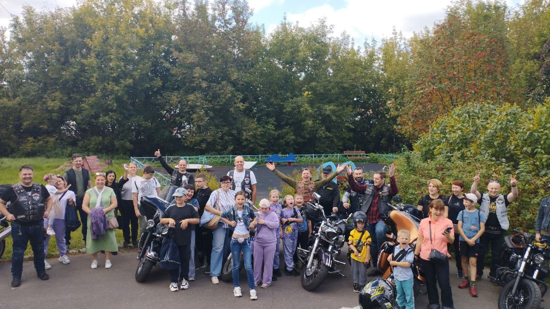 ивантеевка, центр социальной реабилитации, центр социального обслуживания, дети с овз, байкеры, встреча, мотогонки, байк-шоу, дети с особенностями развития,