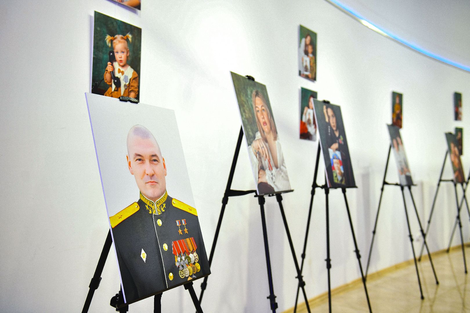 выставка, картины, сво,