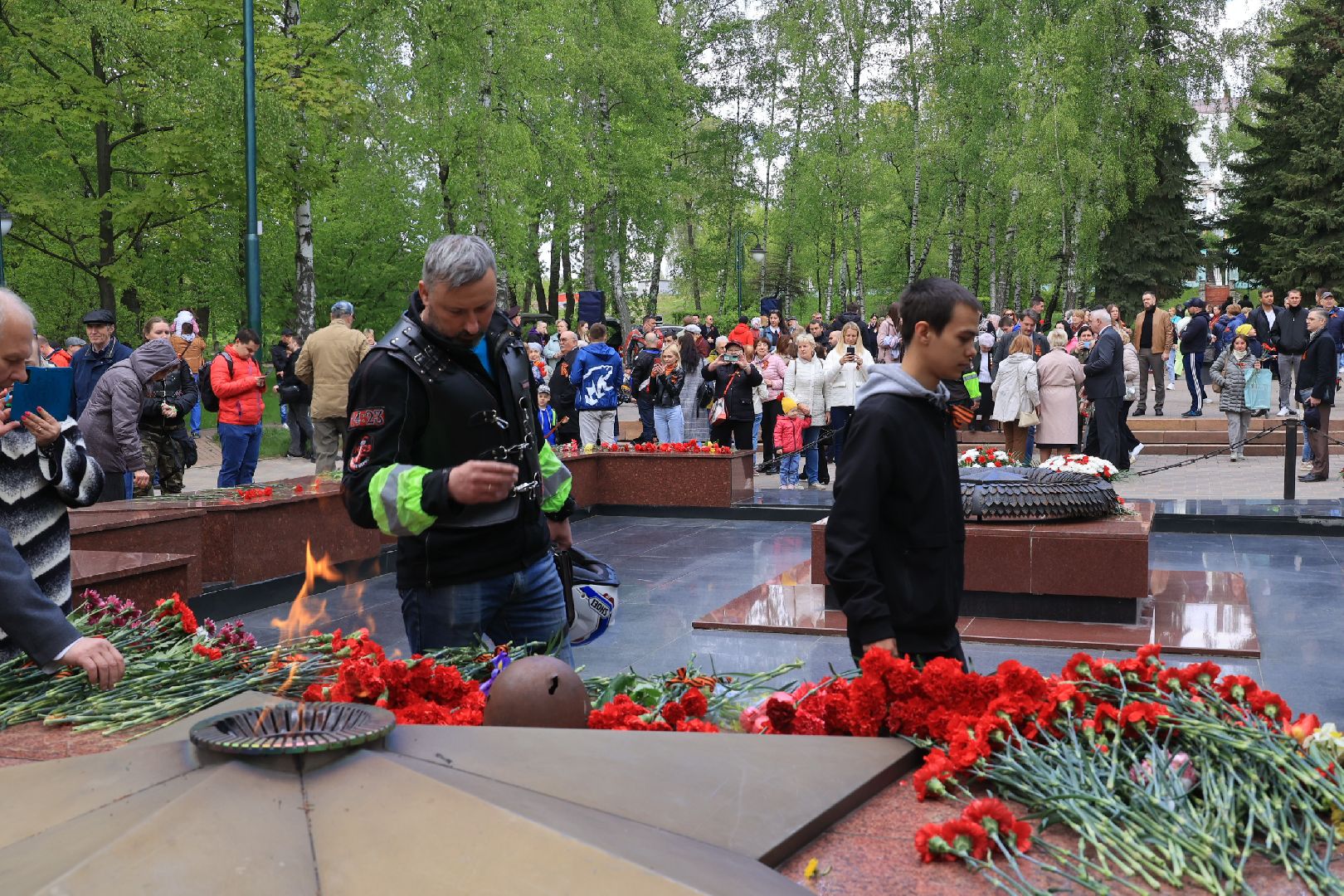 День Победы, возложение цветов, минута молчания, Дзержинский