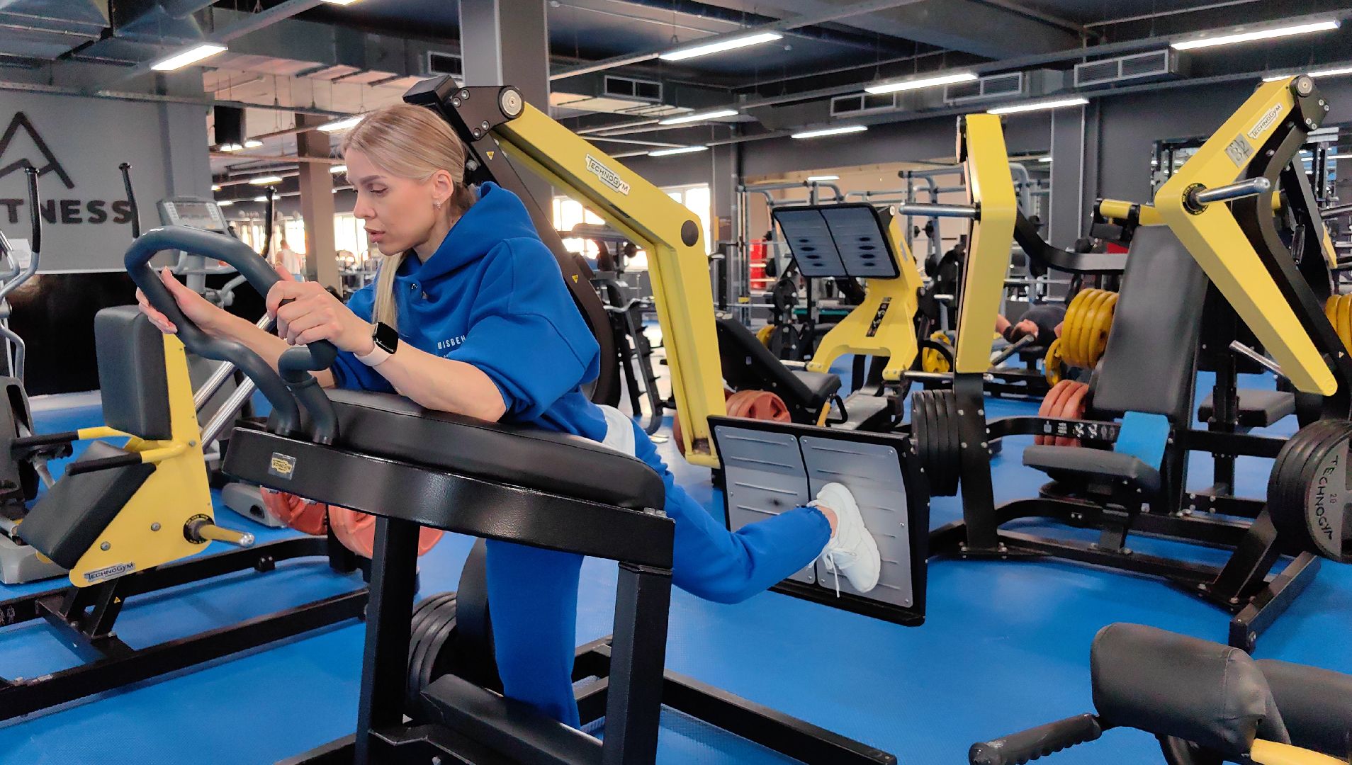 выборы, госуслуги, спортсменка,