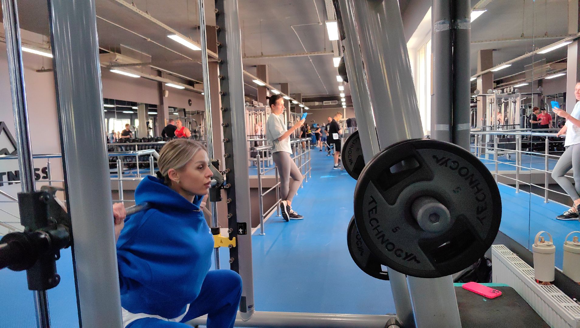 выборы, госуслуги, спортсменка,