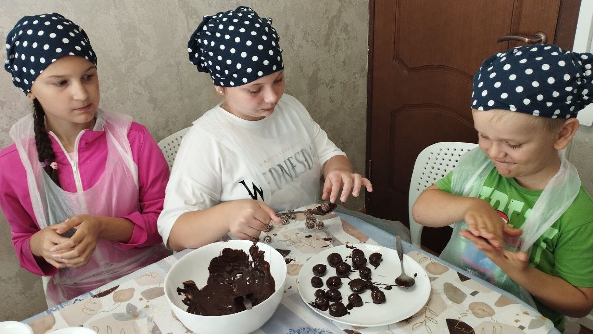 ивантеевка, центр социального обслуживания, дети с овз, дети с особенностями развития, шоколад, мастер-класс, мастер-класс для детей, социализация детей,