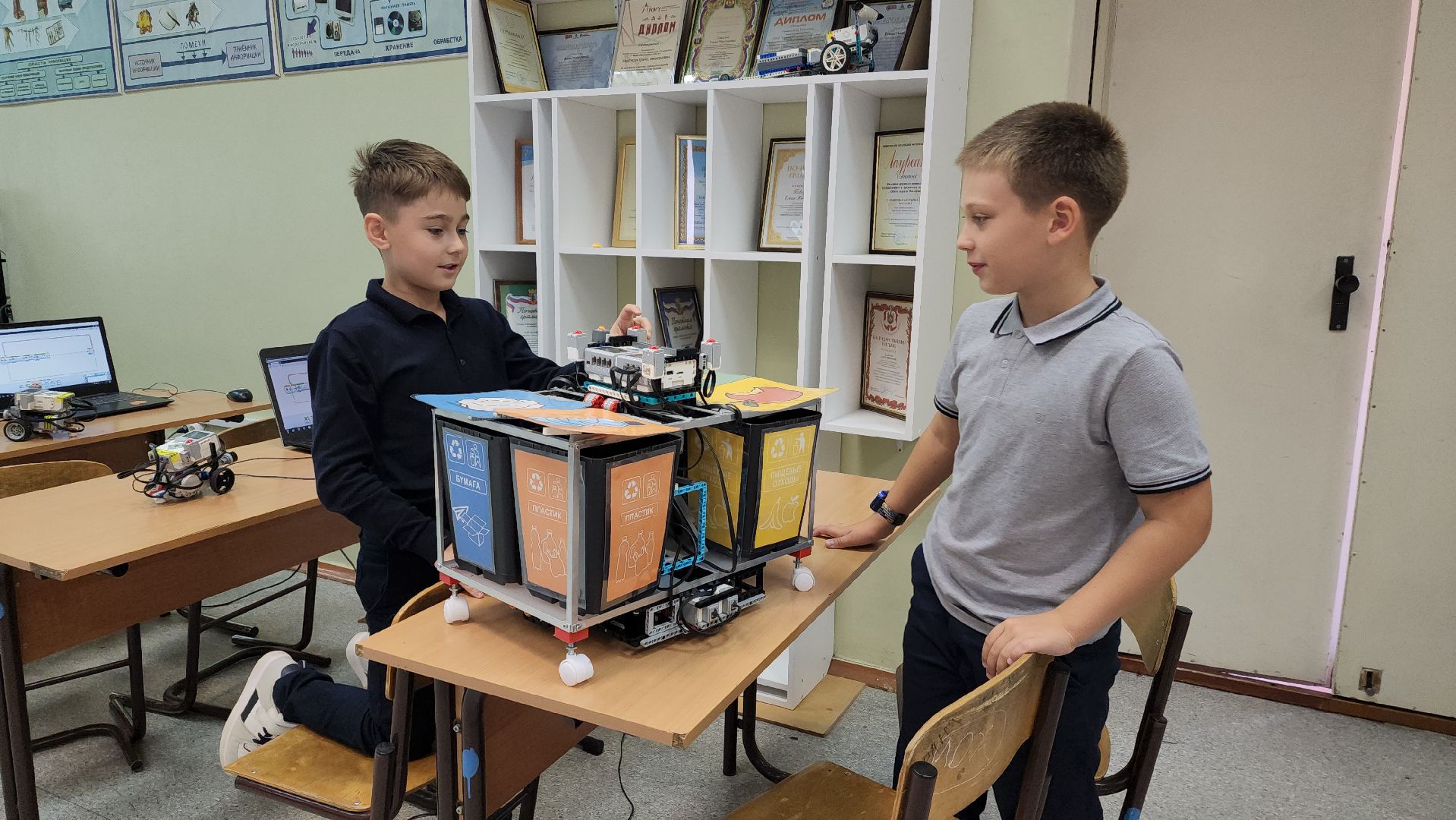 пушкинский округ, правдинский, робототехника, точка роста, образовательный комплекс, программирование, ученики,лего,конкурсы,